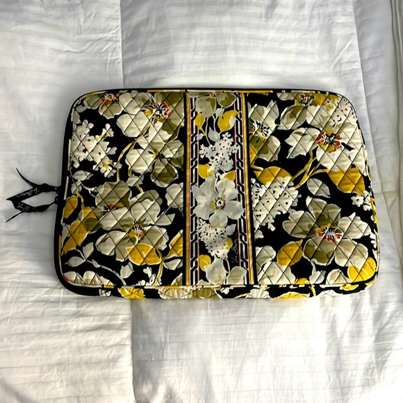 Vera Bradley laptop case - Picture 1 of 5